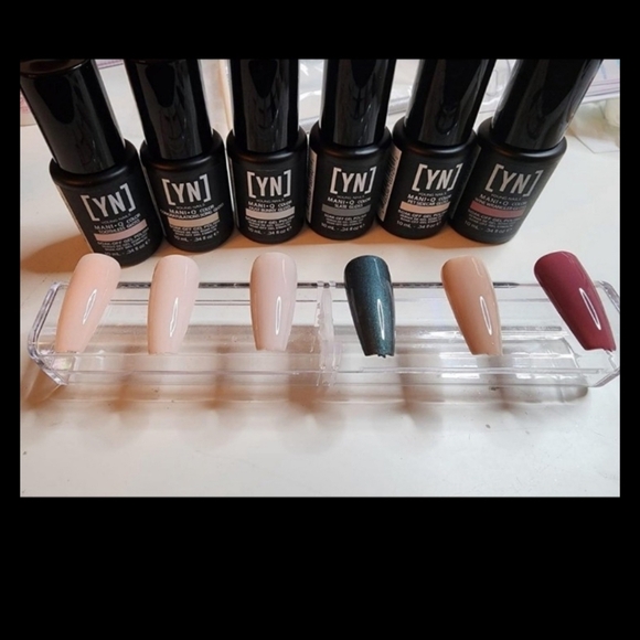 Gel Polish Bundle - Picture 5 of 5